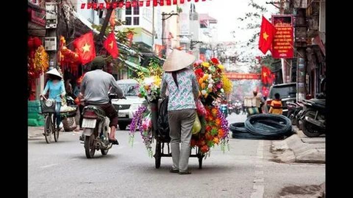 Xu hướng Phương Oanh diện set đồ 50: Hotspot Matrix tiết lộ bí quyết video viral